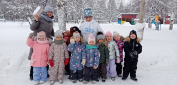 Снеговик в гостях у ребят. Снеговик в гостях у ребят.